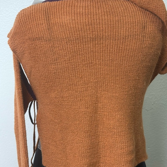 Zara Orange and Purple Crew Neck Sweater - Picture 4 of 9